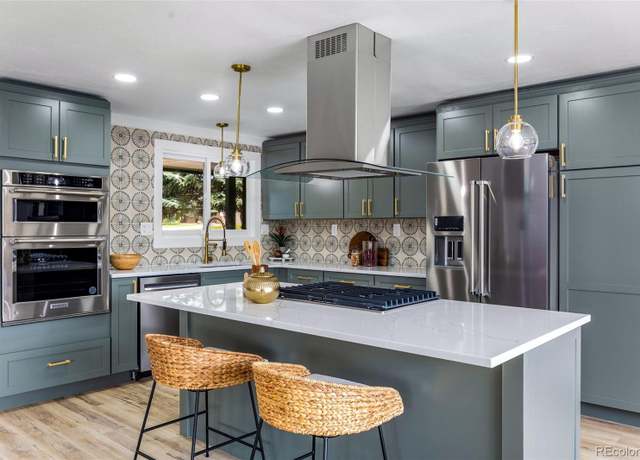 Property at 7120 S Sheridan Ct, Littleton, CO 80128, 5 beds, 3 baths