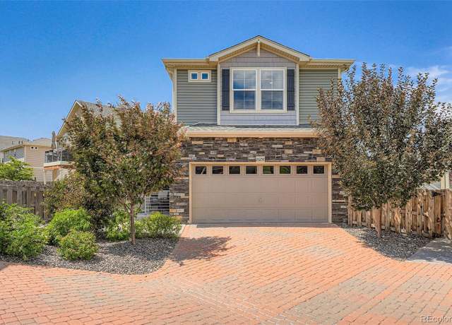 Property at 26258 E Maple Dr, Aurora, CO 80018, 2 beds, 3 baths