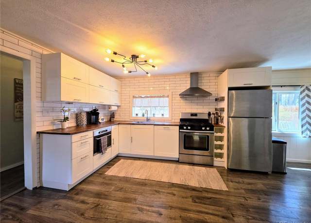Property at 313 W Arkansas St, Buena Vista, CO 81211, 2 beds, 1 bath