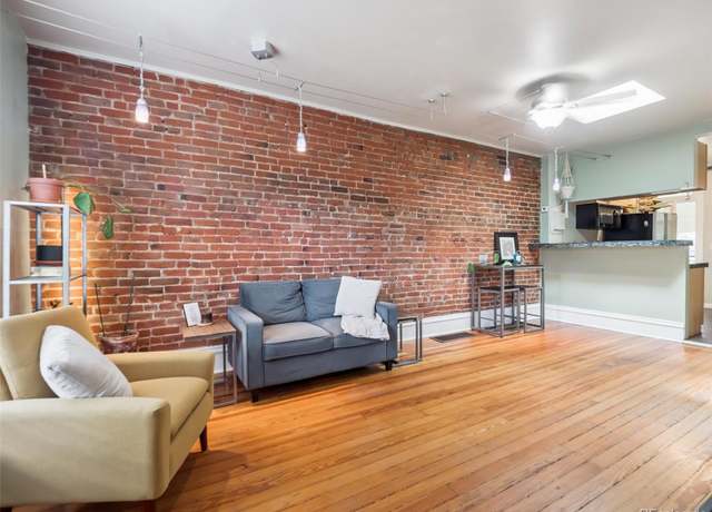 Property at 511 N Washington St, Denver, CO 80203, 1 bed, 1 bath