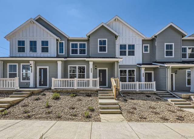 Property at 2002 S Haleyville Way, Aurora, CO 80018, 2 beds, 3 baths