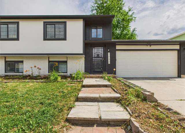 Property at 9030 W Bellwood Pl, Littleton, CO 80123, 3 beds, 2 baths