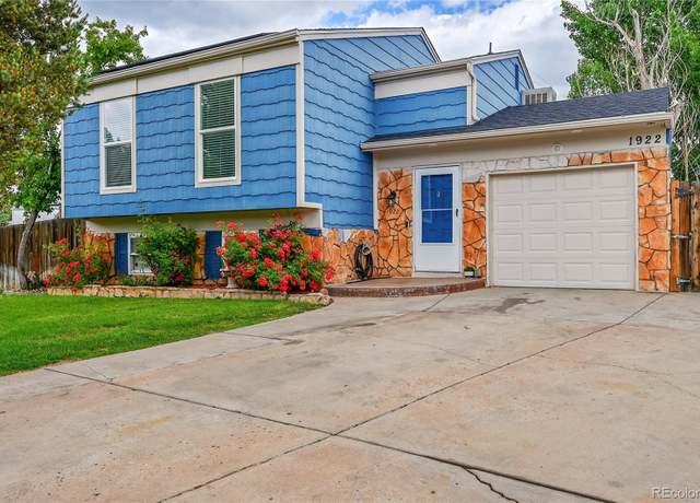 Property at 1922 Danube Way, Aurora, CO 80011, 4 beds, 2 baths