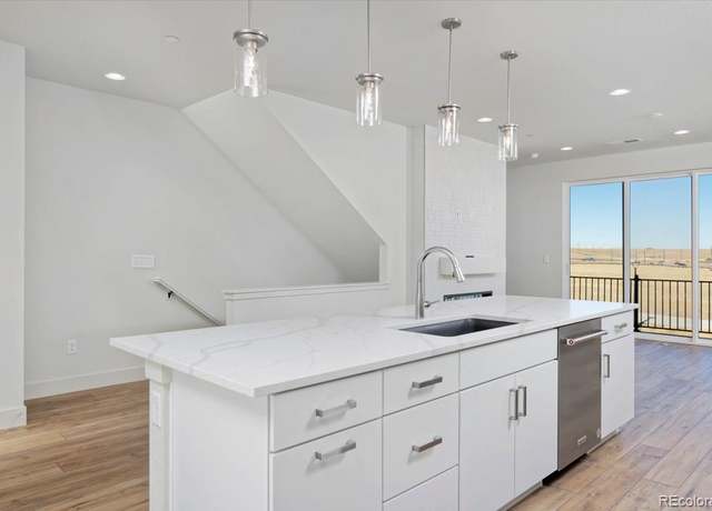Property at 10860 Lyric St, Lone Tree, CO 80134, 2 beds, 3 baths