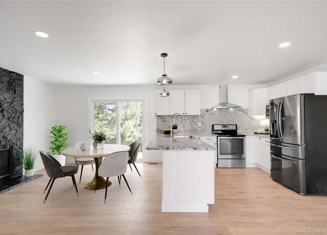 Property at 558 S Field Ct, Lakewood, CO 80226, 5 beds, 3 baths