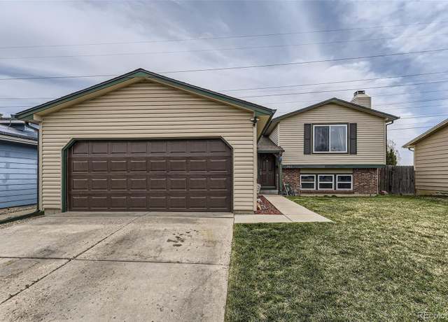 Property at 3762 S Halifax St, Aurora, CO 80013, 3 beds, 2 baths