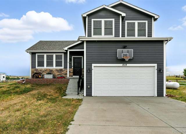 Property at 1519 4th Ave, Deer Trail, CO 80105, 2 beds, 2 baths