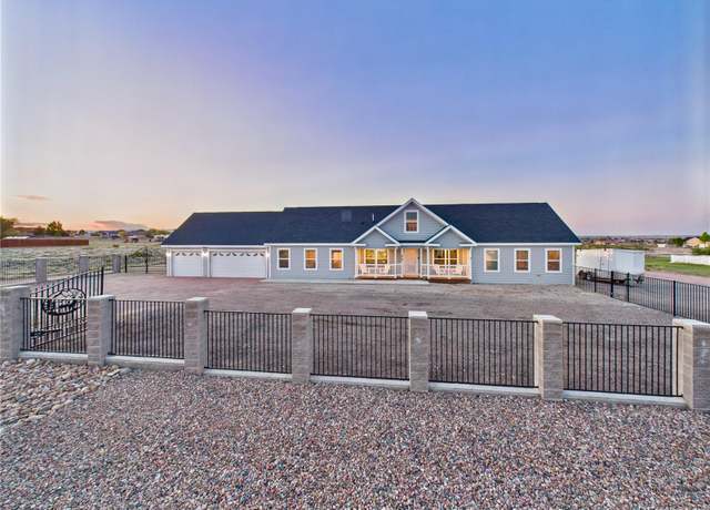 Property at 849 E Woodleaf Dr, Pueblo, CO 81007, 4 beds, 3 baths