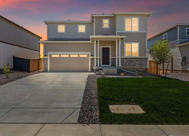 Property at 7324 27th Street Ln, Greeley, CO 80634, 4 beds, 3 baths