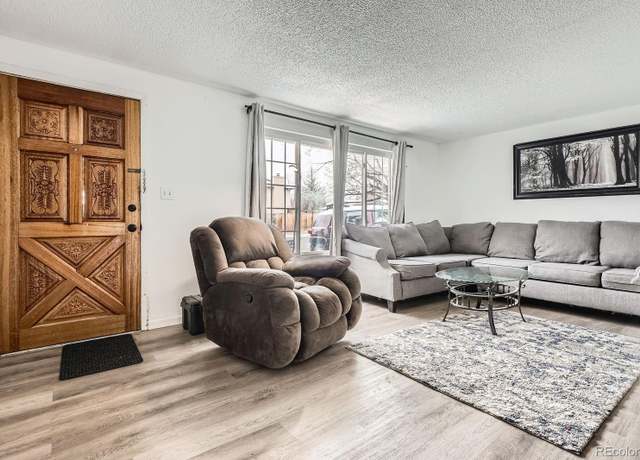 Property at 147 Dawson Pl, Longmont, CO 80504, 3 beds, 1 bath