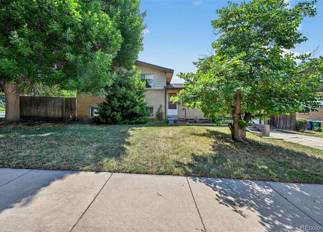 Property at 2806 S Joslin Ct, Denver, CO 80227, 4 beds, 3 baths