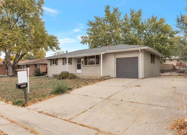 Property at 8467 W 62 Pl, Arvada, CO 80004, 4 beds, 2 baths