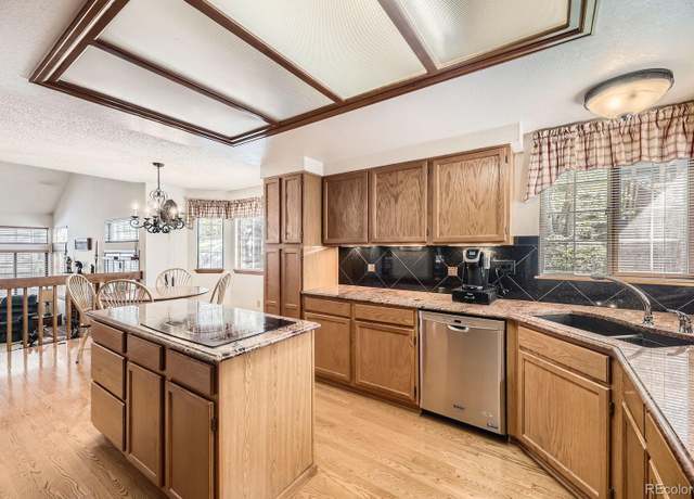 Property at 6726 Taft Cir, Arvada, CO 80004, 3 beds, 3 baths