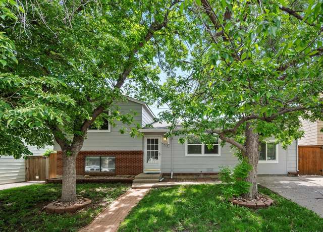 Property at 4858 S Quintero Cir, Aurora, CO 80015, 4 beds, 2 baths