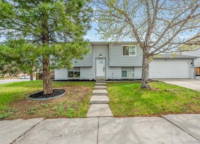 Property at 3902 S Uravan St, Aurora, CO 80013, 5 beds, 2 baths