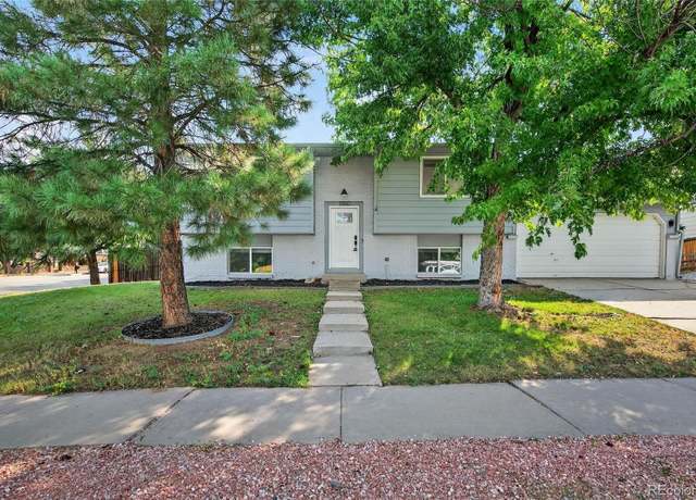 Property at 3902 S Uravan St, Aurora, CO 80013, 5 beds, 2 baths