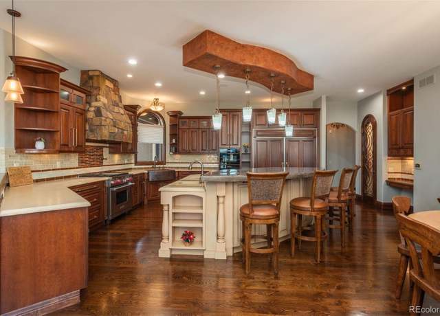 Property at 8871 Aspen Leaf Ct, Littleton, CO 80125, 6 beds, 8 baths