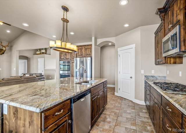 Property at 45425 Wolf Creek Dr, Bennett, CO 80102, 6 beds, 5 baths