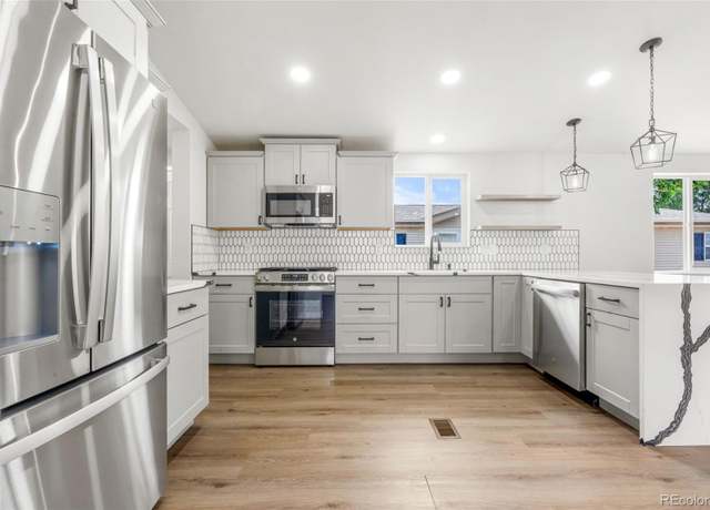 Property at 214 Poplar St, Lochbuie, CO 80603, 3 beds, 2 baths