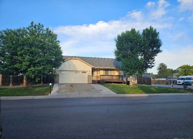 Property at 808 Idalia St, Aurora, CO 80011, 4 beds, 2 baths