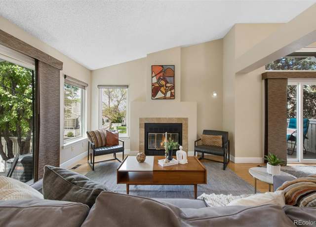 Property at 150 Blue Spruce Ct, Highlands Ranch, CO 80126, 3 beds, 2 baths