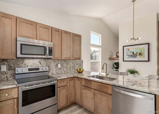 Property at 6024 S Taft Way, Littleton, CO 80127, 3 beds, 2 baths