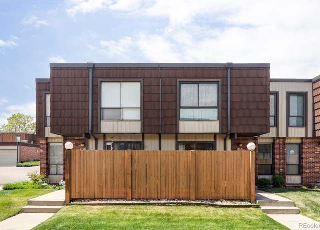 Property at 9453 W Utah Pl, Lakewood, CO 80232, 3 beds, 3 baths