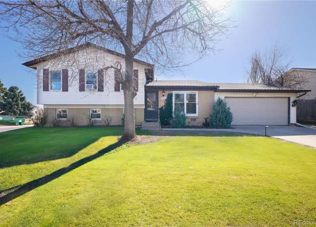 Property at 1922 S Ivory Way, Aurora, CO 80013, 3 beds, 2 baths