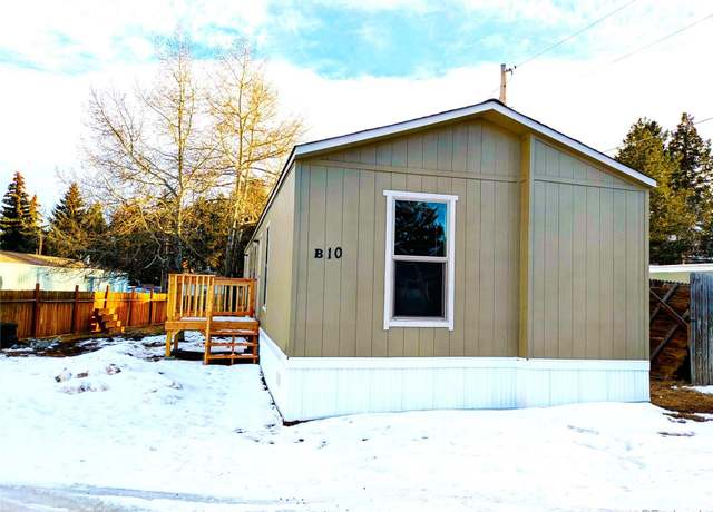 Property at 300 S Park St, Woodland Park, CO 80863, 3 beds, 2 baths