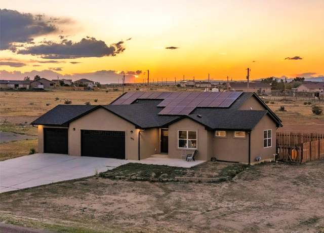 Property at 1879 E Jerrian Ln, Pueblo, CO 81007, 5 beds, 3 baths