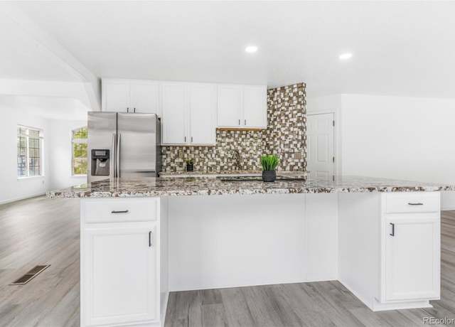 Property at 524 Rider Ridge Dr, Longmont, CO 80504, 4 beds, 4 baths