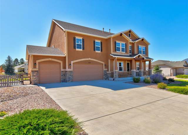 Property at 1235 Woodmoor Acres Dr, Monument, CO 80132, 5 beds, 4 baths