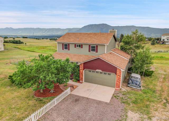 Property at 19040 Beacon Lite Rd, Monument, CO 80132, 4 beds, 4 baths