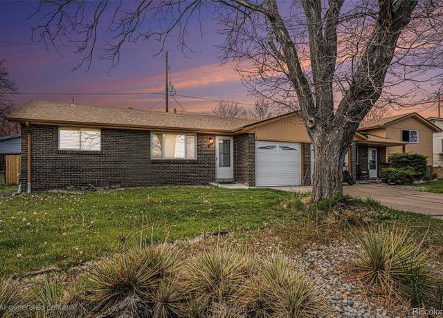 Property at 425 S Kipling St, Lakewood, CO 80226, 5 beds, 3 baths