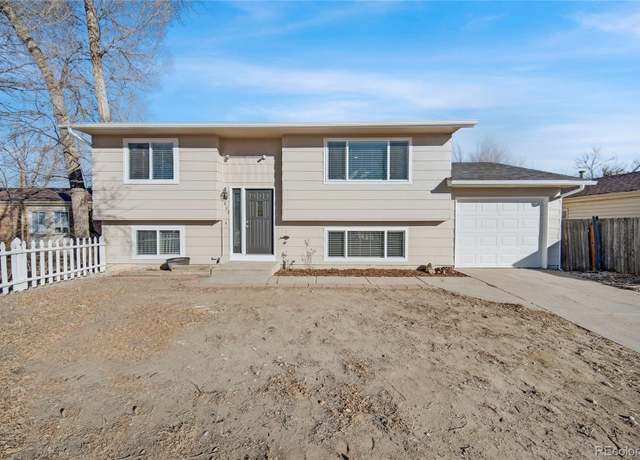 Property at 809 Hennessy Ct, Colorado Springs, CO 80909, 4 beds, 2 baths