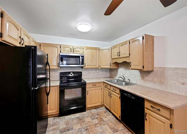 Property at 725 S Alton Way Unit 8B, Denver, CO 80247, 1 bed, 1 bath