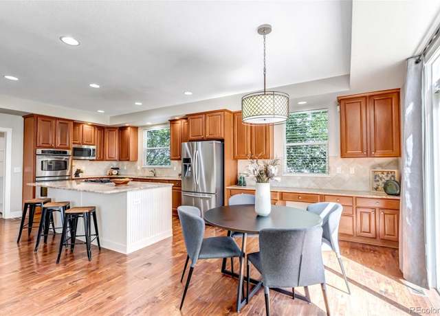 Property at 10646 Amesbury Way, Highlands Ranch, CO 80126, 5 beds, 4 baths