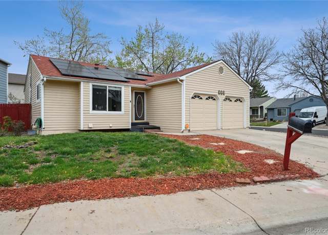 Property at 646 S Joplin St, Aurora, CO 80017, 4 beds, 2 baths