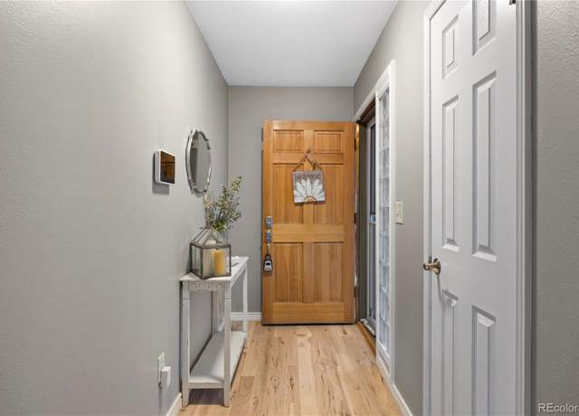 Property at 4028 S Atchison Way, Aurora, CO 80014, 3 beds, 3 baths