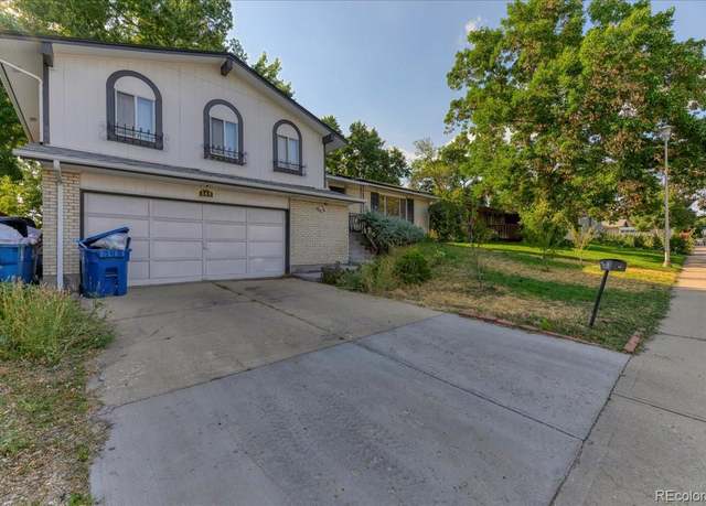 Property at 569 S Field Ct, Lakewood, CO 80226, 3 beds, 3 baths