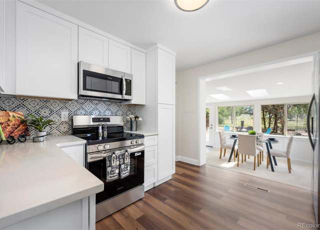 Property at 12742 E Park Lane Dr, Aurora, CO 80011, 5 beds, 2 baths