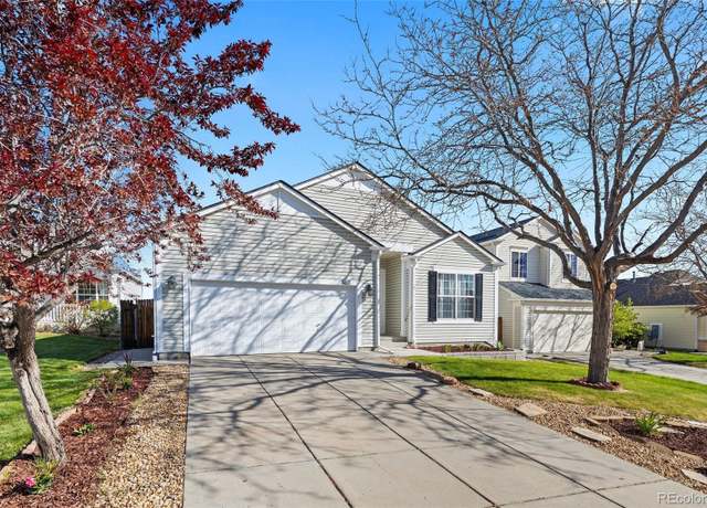 Property at 5611 S Sicily Cir, Aurora, CO 80015, 5 beds, 3 baths