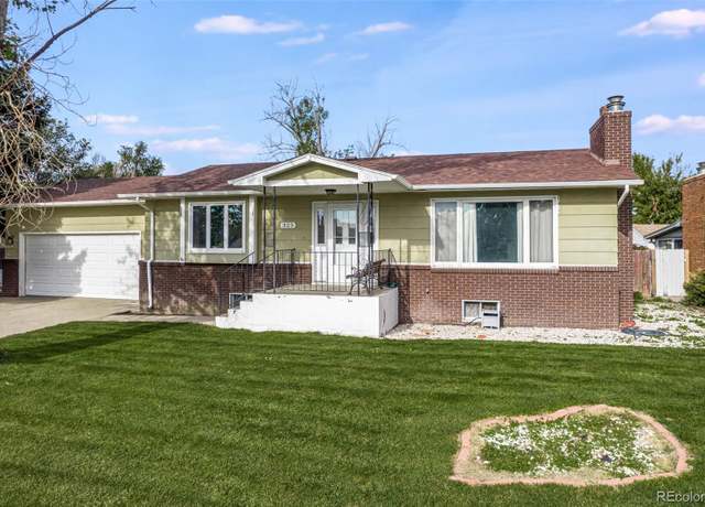 Property at 325 Gayle St, Fort Morgan, CO 80701, 3 beds, 2 baths