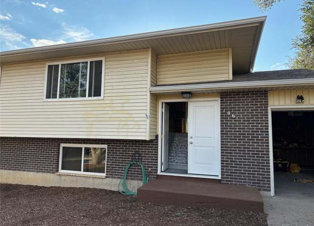 Property at 106 Kokomo St, Colorado Springs, CO 80911, 3 beds, 2 baths
