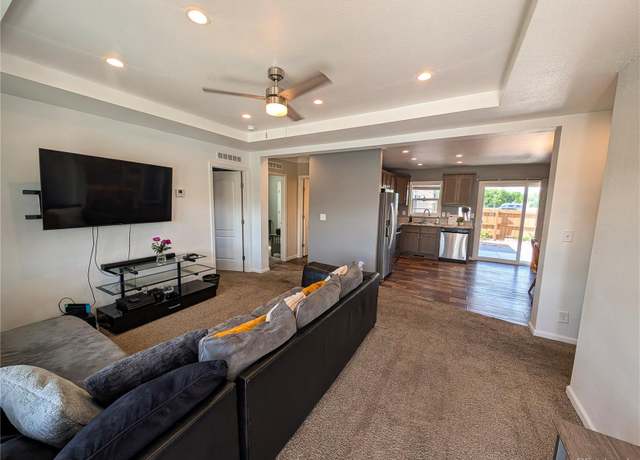 Property at 1503 Osage Ave, Fort Morgan, CO 80701, 3 beds, 2 baths