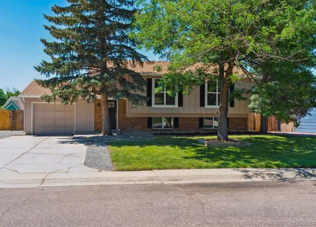 Property at 11018 Brownstone Dr, Parker, CO 80138, 3 beds, 2 baths