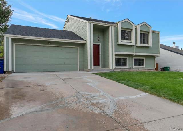 Property at 17775 E Tennessee Dr, Aurora, CO 80017, 3 beds, 2 baths