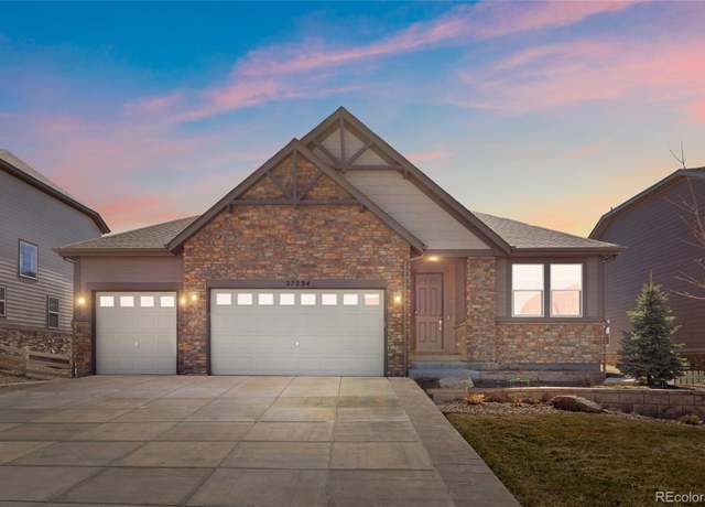 Property at 27234 E Quarto Ave, Aurora, CO 80016, 4 beds, 3 baths