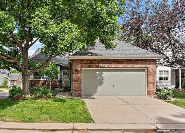 Property at 2210 S Joliet Way, Aurora, CO 80014, 4 beds, 3 baths