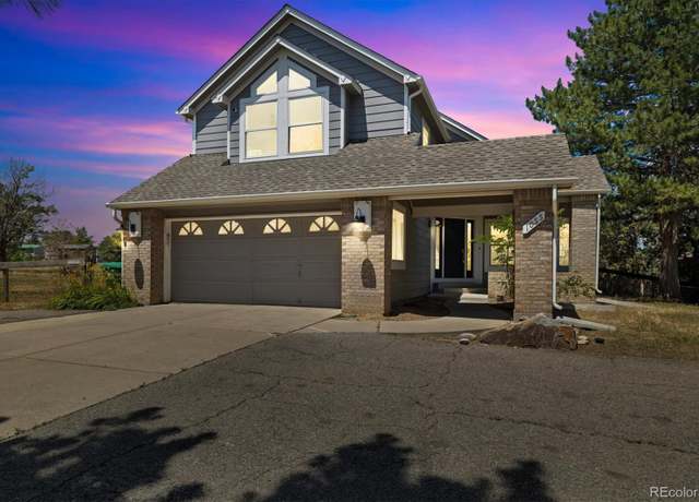 Property at 1055 Salida St, Aurora, CO 80011, 3 beds, 3 baths